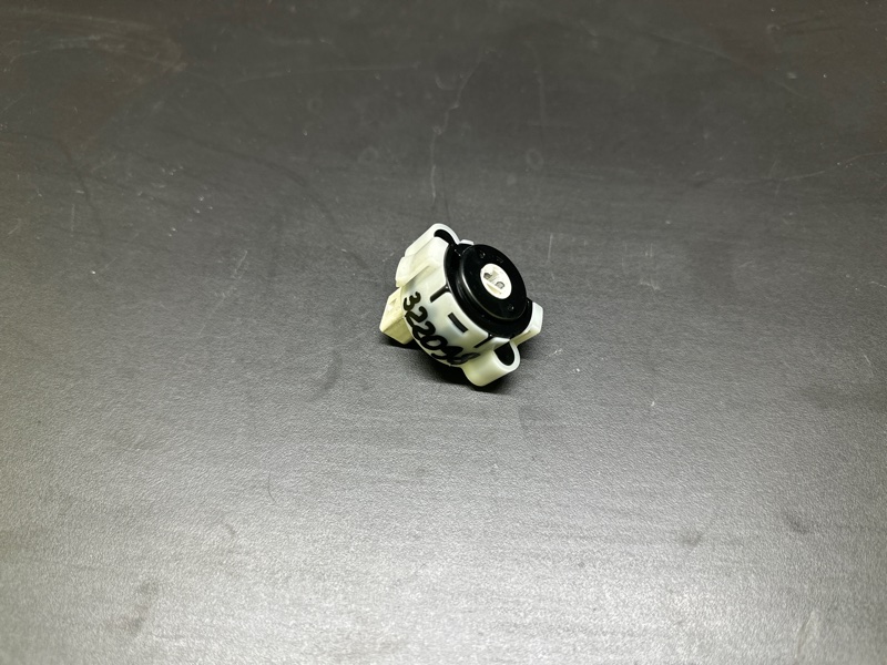 Контактная группа замка зажигания NISSAN X-TRAIL/ROGUE T32 13-20 2015 T32 2.5 QR25DE 48750-4BA0A Б/У