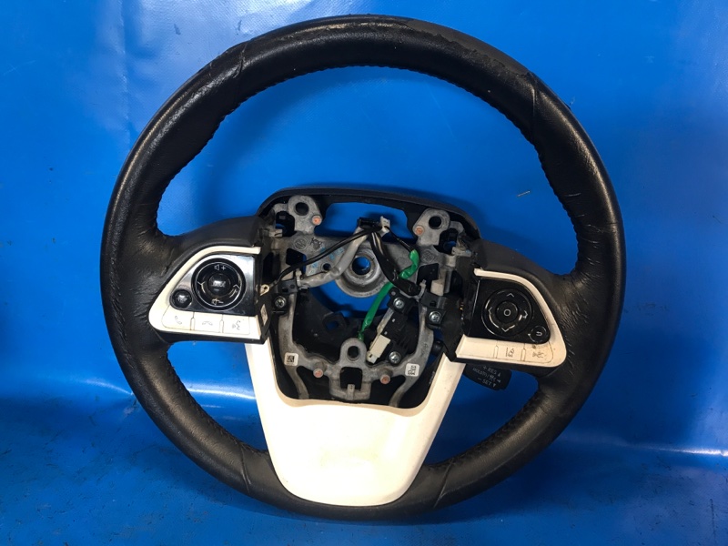 Руль TOYOTA PRIUS 16- 2016 1.8 2ZRFXE 4510047250C0 Б/У