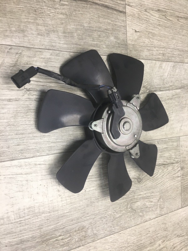 Вентилятор основного радиатора правый OUTLANDER XL 05-13 2007 2.4 4B12