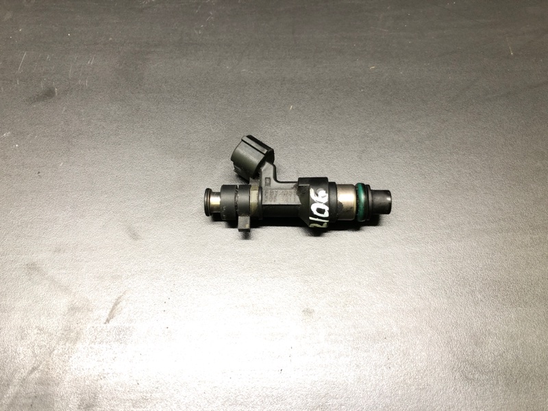 Запчасть форсунка топливная NISSAN X-TRAIL/ROGUE T32 13-20 2015 T32 2.5 QR25DE 16600-9HP0A Б/У Форсунка топливная NISSAN X-TRAIL/ROGUE T32 13-20 2015 T32 2.5 QR25DE 16600-9HP0A Б/У