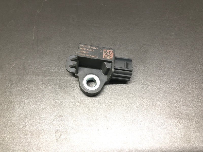 Датчик удара NISSAN X-TRAIL/ROGUE T32 13-20 2015 T32 2.5 QR25DE 98830-3TA6A Б/У