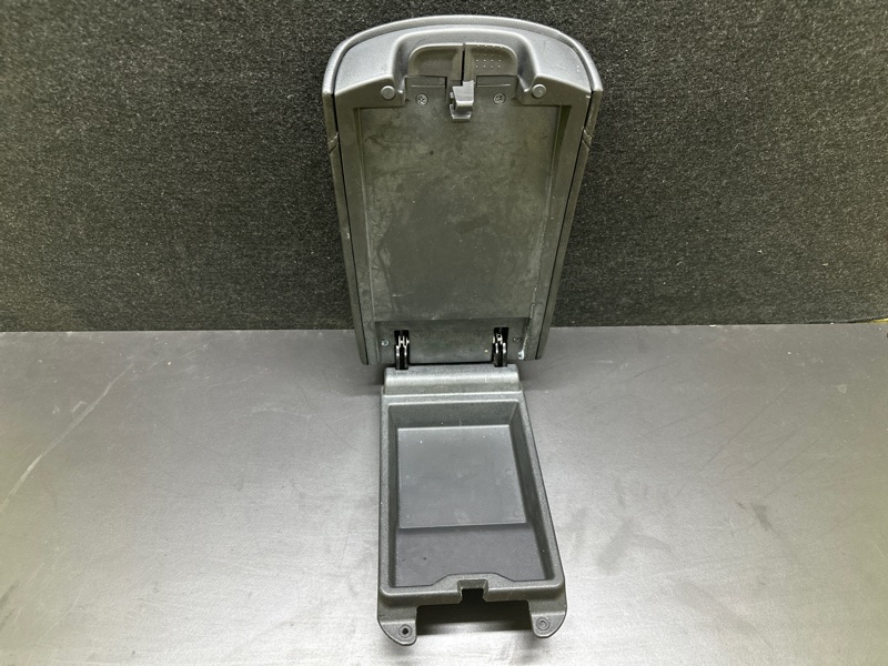 Подлокотник X-TRAIL/ROGUE T32 13-20 2015 T32 2.5 QR25DE