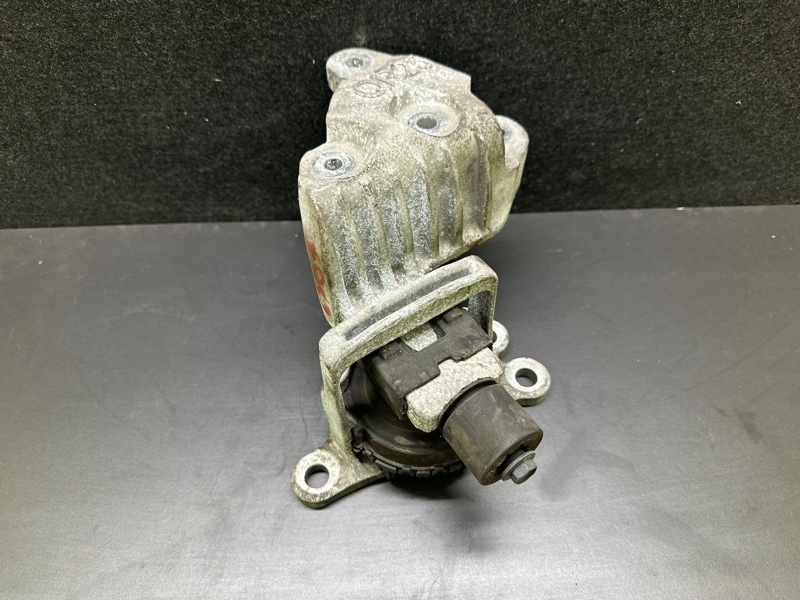 Подушка двигателя правая NISSAN X-TRAIL/ROGUE T32 13-20 2015 T32 2.5 QR25DE 11210-5HA0A Б/У