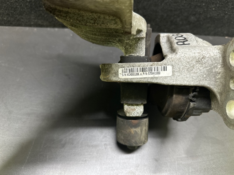 Подушка двигателя правая X-TRAIL/ROGUE T32 13-20 2015 T32 2.5 QR25DE