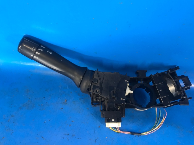 Запчасть подрулевой переключатель левый TOYOTA PRIUS - 30 09-17 2012 ZVW30 1.8 2ZRFXE 8414047151 Б/У Подрулевой переключатель левый TOYOTA PRIUS - 30 09-17 2012 ZVW30 1.8 2ZRFXE 8414047151 Б/У