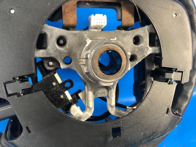 Руль PRIUS - 20 03-11 2006 1NZ-FXE 1.5L