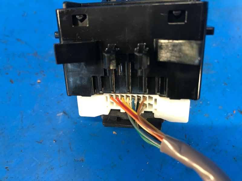 Подрулевой переключатель правый CAMRY 70 17- 2020 GSV70 2.5 A25AFKS