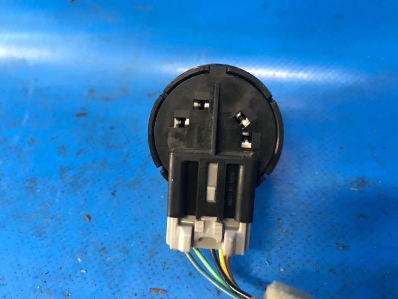 Кнопка регулировки рулевой колонки NISSAN PATHFINDER R52 12-21 R52 3.5 VQ35DE Кнопка регулировки рулевой колонки NISSAN PATHFINDER R52 12-21 R52 3.5 VQ35DE