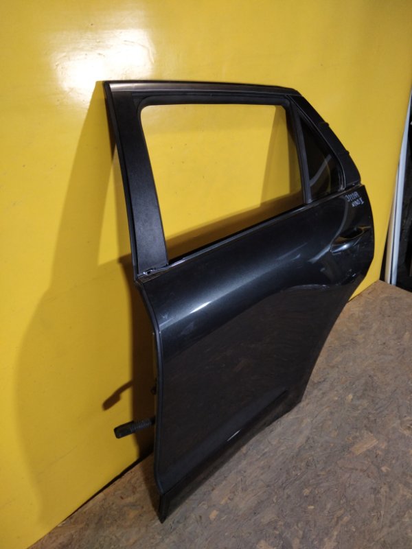 Дверь задняя левая NIRO SG2 22-
