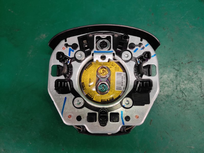 Подушка безопасности в руль JEEP CHEROKEE 14- 2.4 ED8