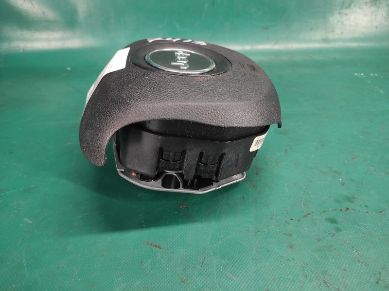 Подушка безопасности в руль CHEROKEE 14- 2016 2.4 ED8