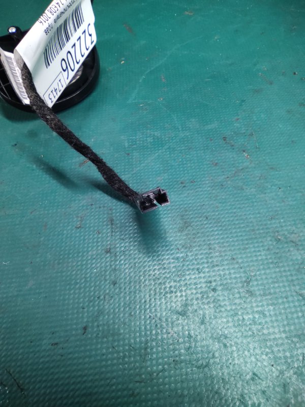 Подрулевой переключатель правый CHEROKEE 14- 2016 2.4 ED8 Подрулевой переключатель правый CHEROKEE 14- 2016 2.4 ED8