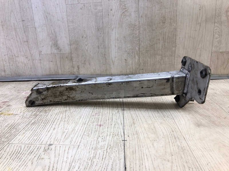 Кронштейн усилителя переднего бампера передний левый JEEP CHEROKEE 14- 2.4 ED8