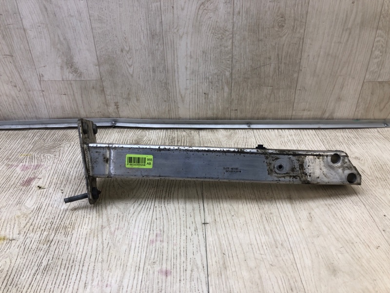 Кронштейн усилителя переднего бампера передний левый CHEROKEE 14- 2016 2.4 ED8