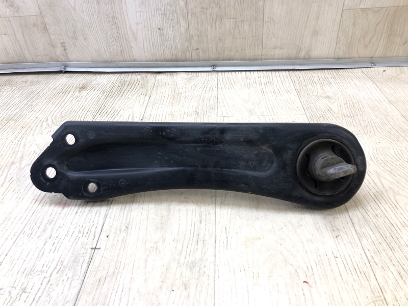 Запчасть рычаг задней подвески продольный левый JEEP CHEROKEE 14- 2016 2.4 ED8 5090045AF Б/У Рычаг задней подвески продольный левый JEEP CHEROKEE 14- 2016 2.4 ED8 5090045AF Б/У