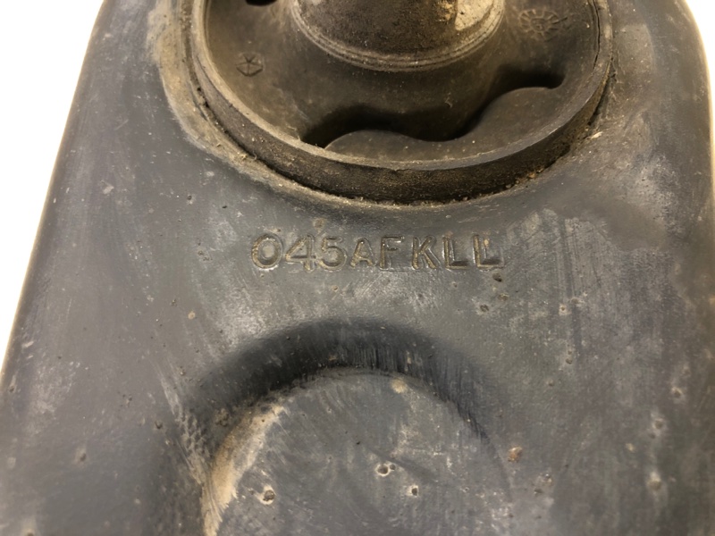 Рычаг задней подвески продольный левый CHEROKEE 14- 2016 2.4 ED8 Рычаг задней подвески продольный левый CHEROKEE 14- 2016 2.4 ED8