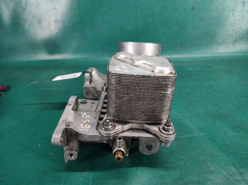 Кронштейн масляного фильтра LAND CRUISER 200 08-21