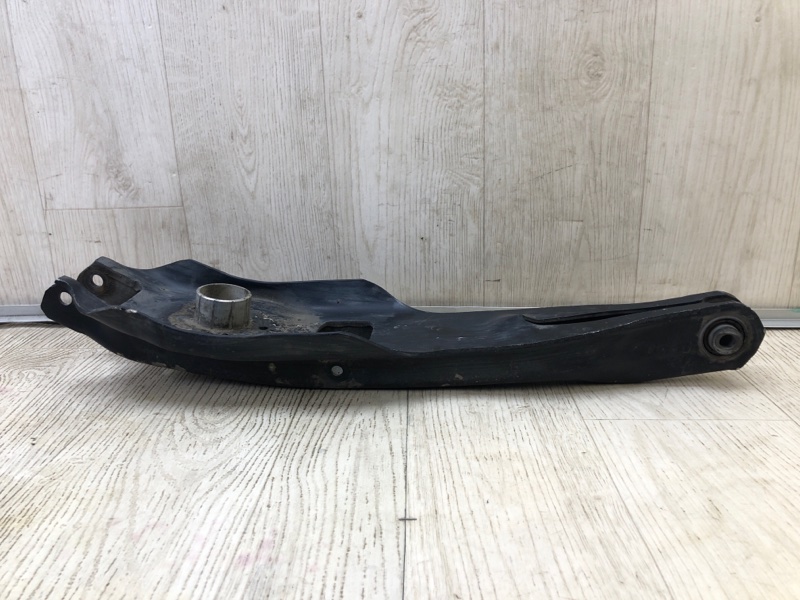 Рычаг задней подвески поперечный JEEP CHEROKEE 14- 2.4 ED8 Рычаг задней подвески поперечный JEEP CHEROKEE 14- 2.4 ED8