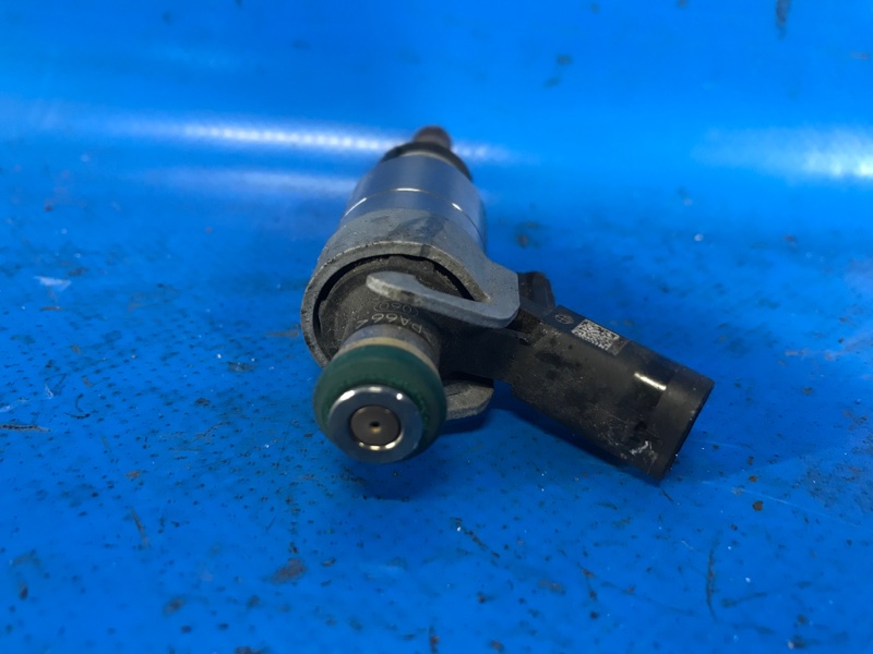 Форсунка топливная AUDI A3 (8V) 12–17 CNTC 2.0