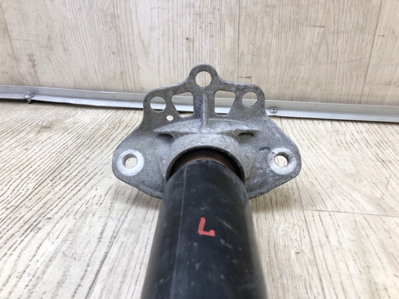 Амортизатор задний левый CHEROKEE 14- 2016 2.4 ED8 Амортизатор задний левый CHEROKEE 14- 2016 2.4 ED8