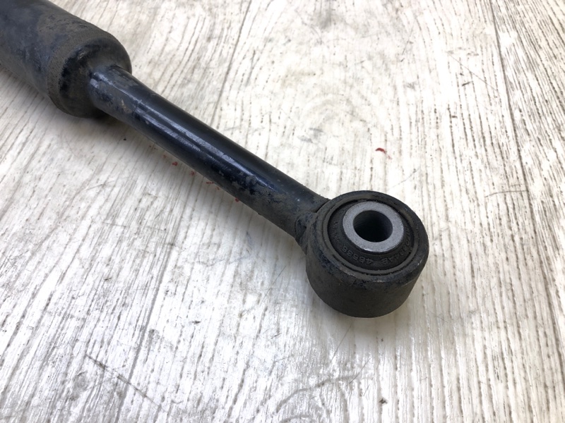 Амортизатор задний левый CHEROKEE 14- 2016 2.4 ED8 Амортизатор задний левый CHEROKEE 14- 2016 2.4 ED8