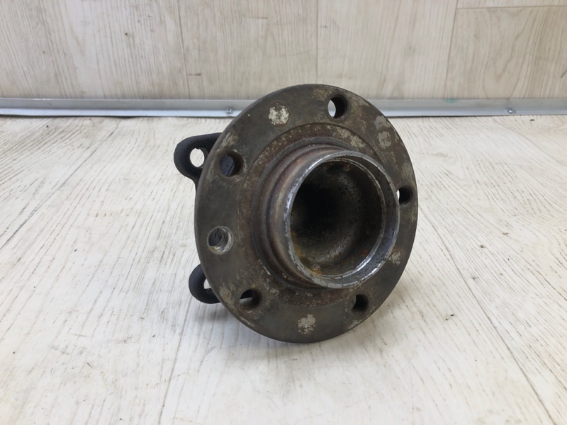 Запчасть ступица задняя JEEP CHEROKEE 14- 2016 2.4 ED8 68155868AB Б/У Ступица задняя JEEP CHEROKEE 14- 2016 2.4 ED8 68155868AB Б/У