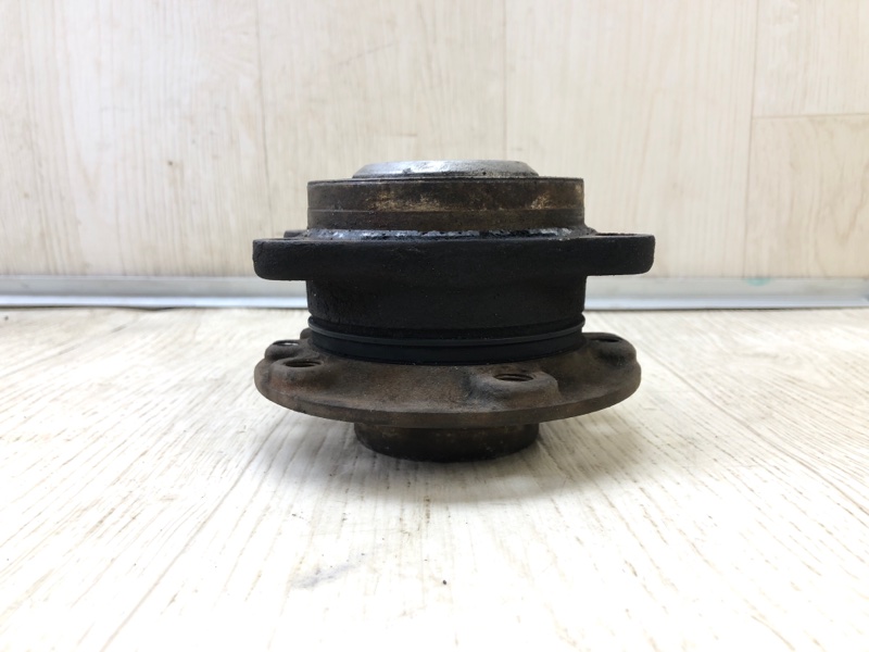 Ступица задняя CHEROKEE 14- 2016 2.4 ED8 Ступица задняя CHEROKEE 14- 2016 2.4 ED8