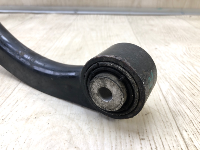 Рычаг задней подвески поперечный верхний CHEROKEE 14- 2016 2.4 ED8 Рычаг задней подвески поперечный верхний CHEROKEE 14- 2016 2.4 ED8