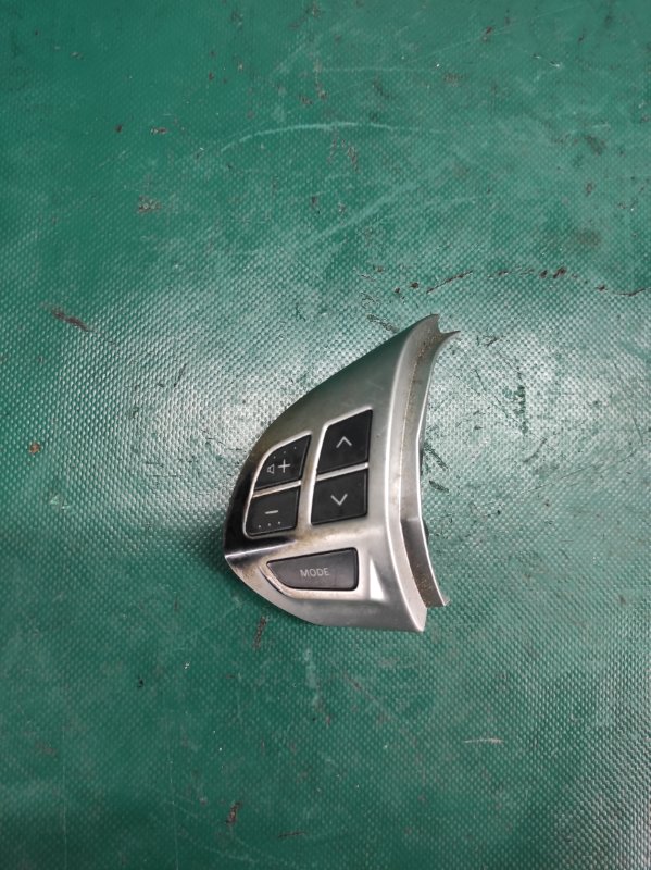 Кнопки на руль левые MITSUBISHI LANCER X 10 07-15 2010 2.0 4B11 8701A087 Б/У