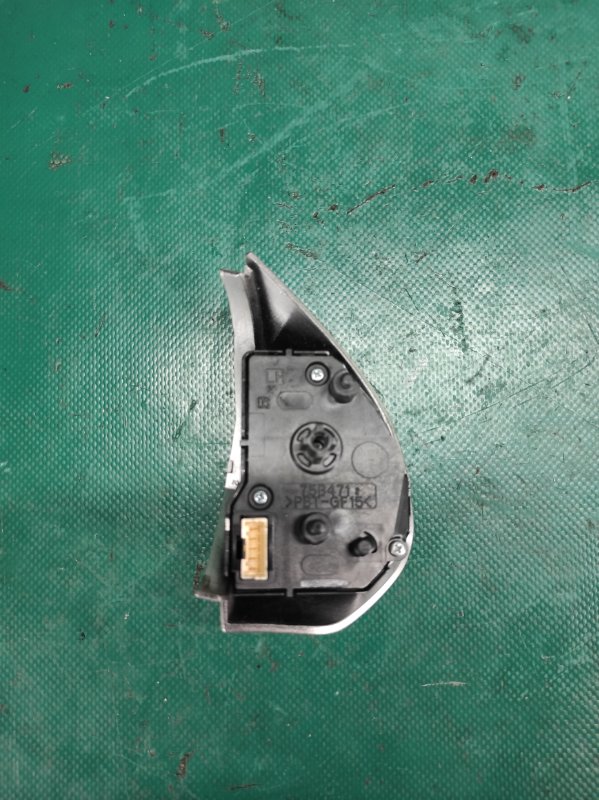 Кнопки на руль левые MITSUBISHI LANCER X 10 07-15 2.0 4B11