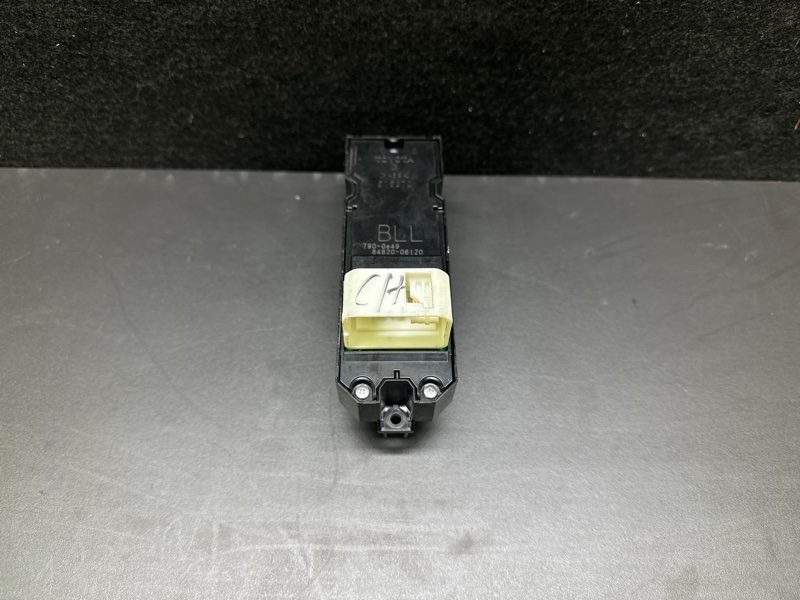 Блок управления стеклоподъемниками передний левый CAMRY 55 14-17 2015 ASV50 2.5 2ARFE