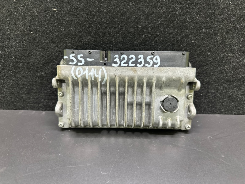 Запчасть блок управления двигателем TOYOTA CAMRY 55 14-17 2015 ASV50 2.5 2ARFE 89661-06N10 Б/У Блок управления двигателем TOYOTA CAMRY 55 14-17 2015 ASV50 2.5 2ARFE 89661-06N10 Б/У