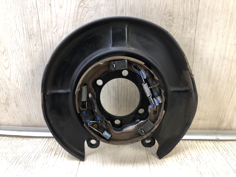 Запчасть тормозной механизм задний правый NISSAN X-TRAIL/ROGUE T32 13-20 2017 2.5 QR25DE 440005TA5A Б/У Тормозной механизм задний правый NISSAN X-TRAIL/ROGUE T32 13-20 2017 2.5 QR25DE 440005TA5A Б/У