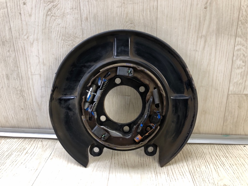 Тормозной механизм задний левый NISSAN X-TRAIL/ROGUE T32 13-20 2017 2.5 QR25DE 440105TA5A Б/У