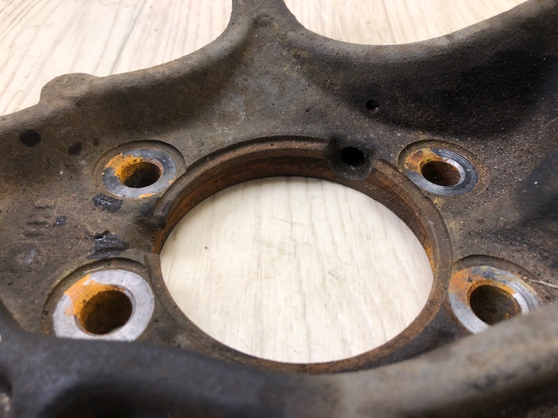 Кулак поворотный передний левый X-TRAIL/ROGUE T32 13-20 2017 2.5 QR25DE