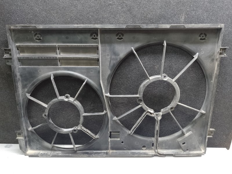 Диффузор вентилятора основного радиатора TIGUAN 08-17