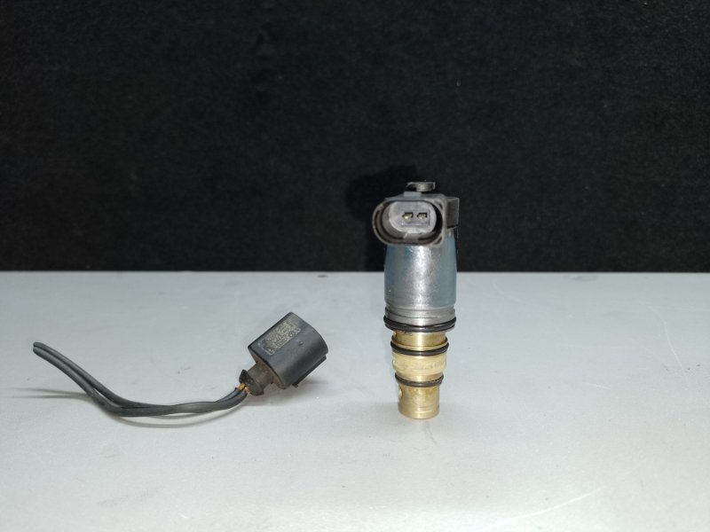Клапан кондиционера JETTA 05-10 2007 Седан 2.5