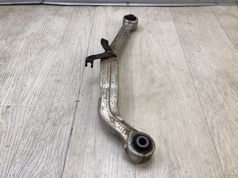 Рычаг задней подвески поперечный верхний левый X-TRAIL/ROGUE T32 13-20 2017 2.5 QR25DE Рычаг задней подвески поперечный верхний левый X-TRAIL/ROGUE T32 13-20 2017 2.5 QR25DE