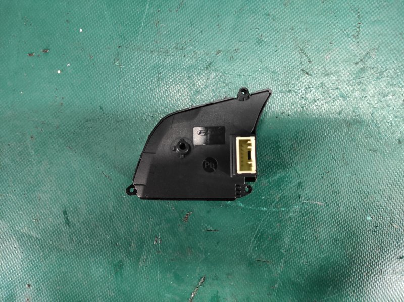 Кнопки на руль KIA FORTE BD 18-21 2.0