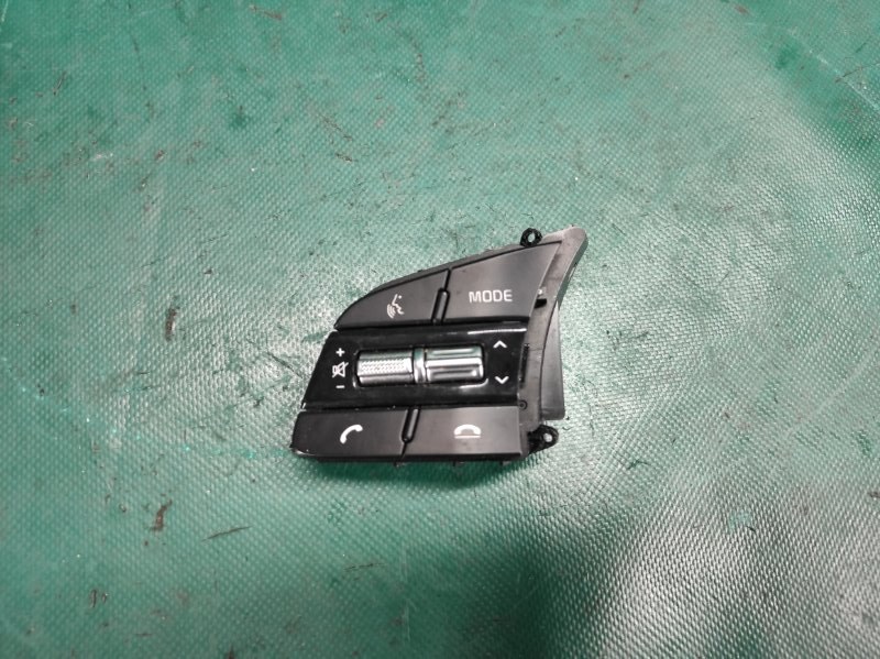 Кнопки на руль KIA FORTE BD 18-21 2019 2.0 96710-M6030 Б/У