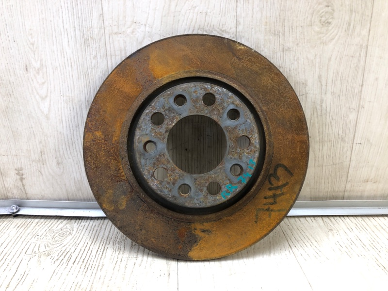 Запчасть тормозной диск задний JEEP CHEROKEE 14- 2016 2.4 ED8 2AMV9885AC Б/У Тормозной диск задний JEEP CHEROKEE 14- 2016 2.4 ED8 2AMV9885AC Б/У