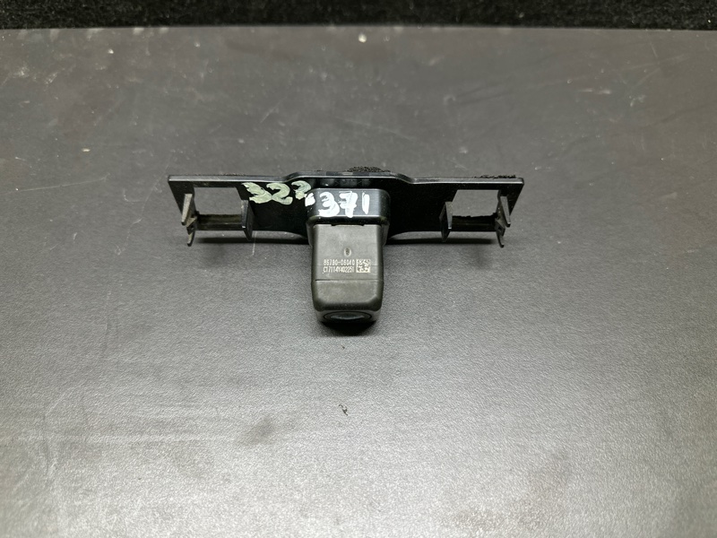 Камера заднего вида CAMRY 55 14-17 2015 ASV50 2.5 2ARFE