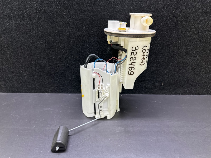 Топливный насос TOYOTA CAMRY 55 14-17 2015 ASV50 2.5 2ARFE 77020-06285 Б/У