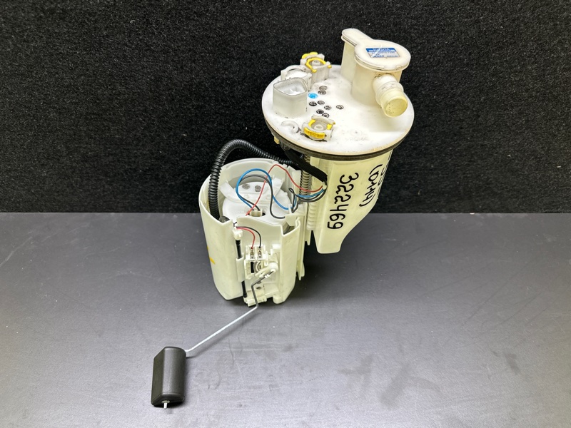 Топливный насос CAMRY 55 14-17 2015 ASV50 2.5 2ARFE