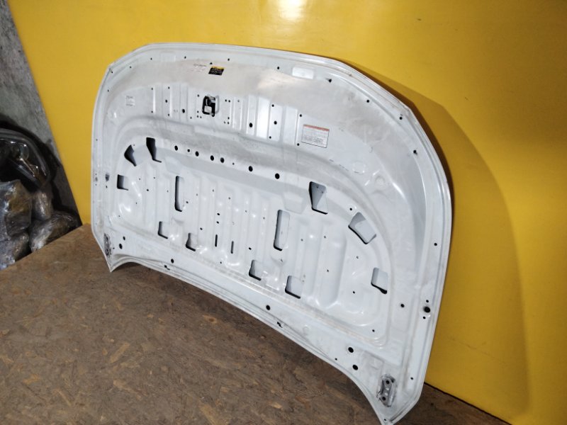 Капот RAV4 18- Капот RAV4 18-