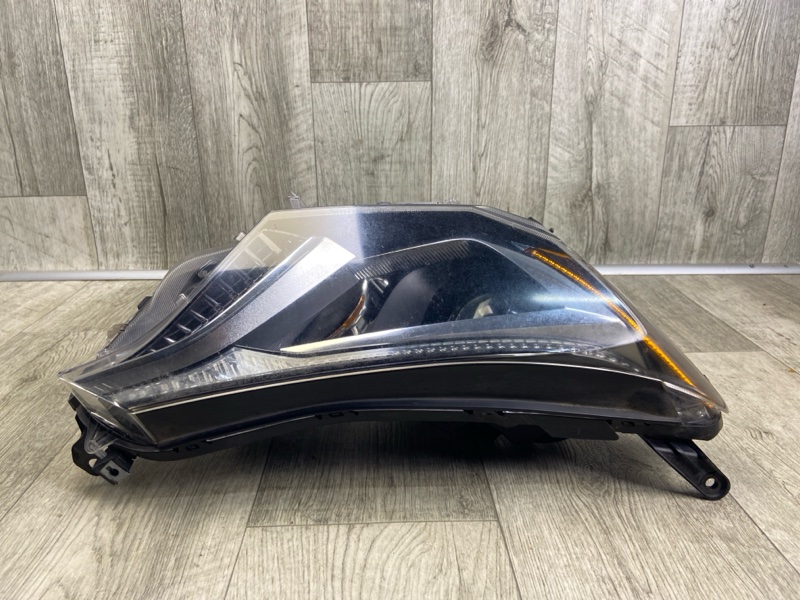 Фара правая RAV4 13-19 2016 2.5 2ARFE