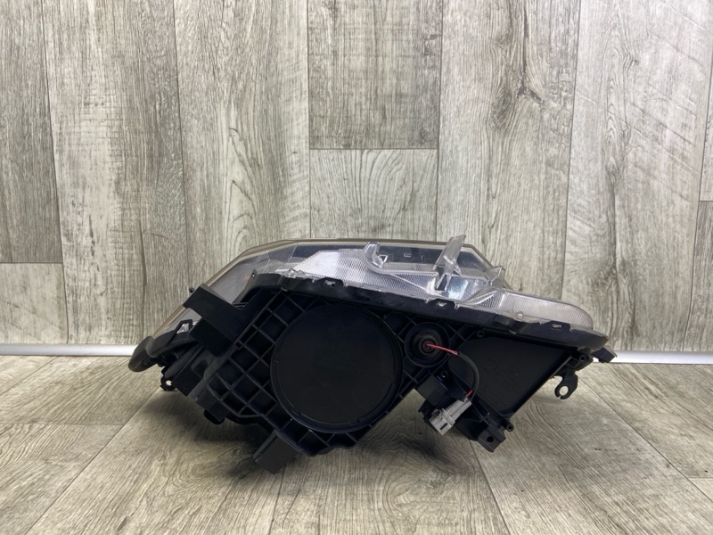 Фара правая RAV4 13-19 2016 2.5 2ARFE