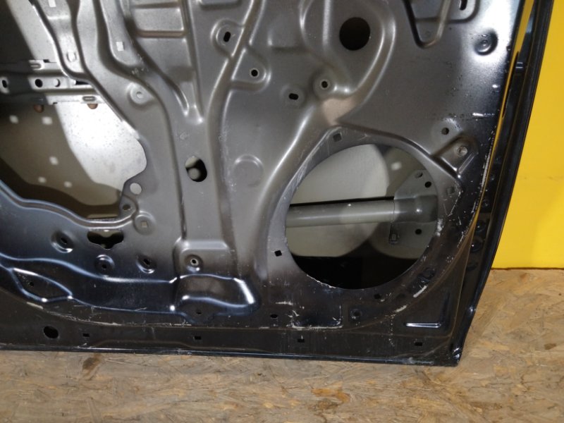 Дверь HIGHLANDER 2020- Дверь HIGHLANDER 2020-