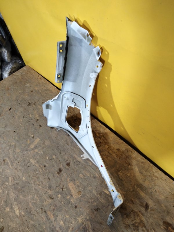 Крыло переднее левое NIRO SG2 22-