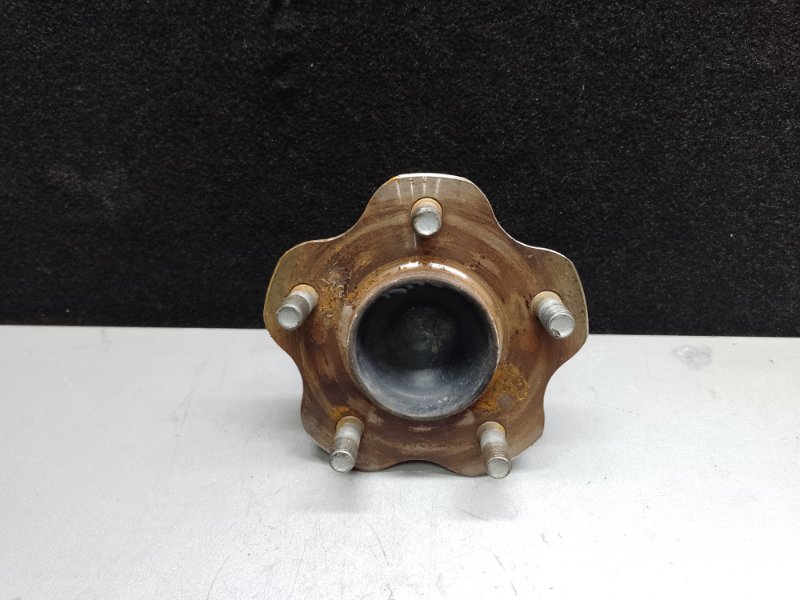 Запчасть ступица задняя NISSAN SENTRA B17 12-21 2013 1.8 MRA8DE 43202-3RA0A Б/У Ступица задняя NISSAN SENTRA B17 12-21 2013 1.8 MRA8DE 43202-3RA0A Б/У